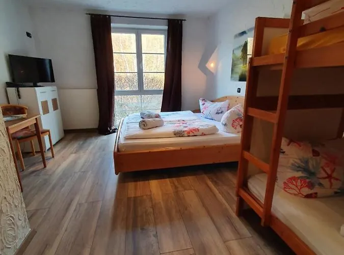 Hotel Ederseeblick 3*