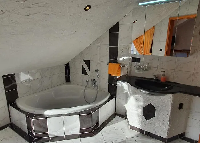 Hotel Ederseeblick Edersee