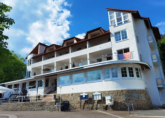 Hotel Ederseeblick 3*