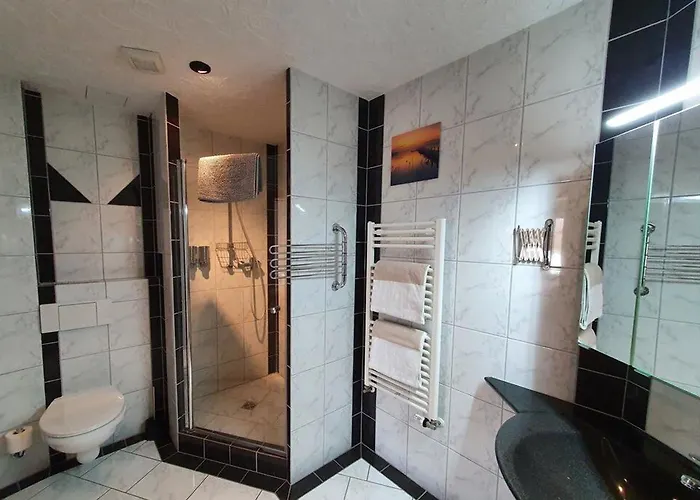 Ederseeblick Hotel 3*